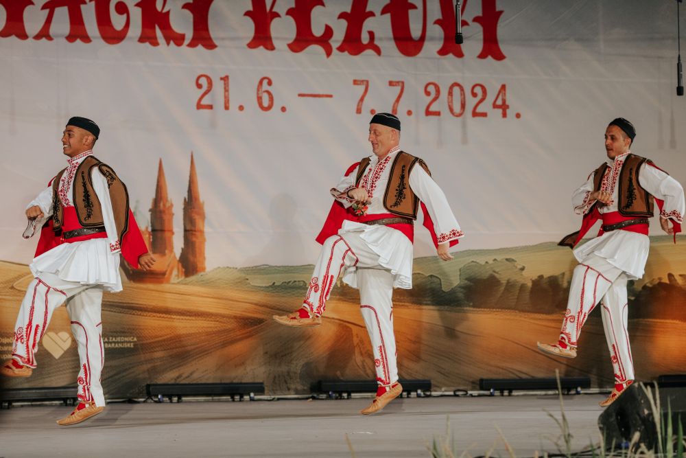 [FOTO GALERIJA] Folklorni program zemlje partnera Republike Bugarske