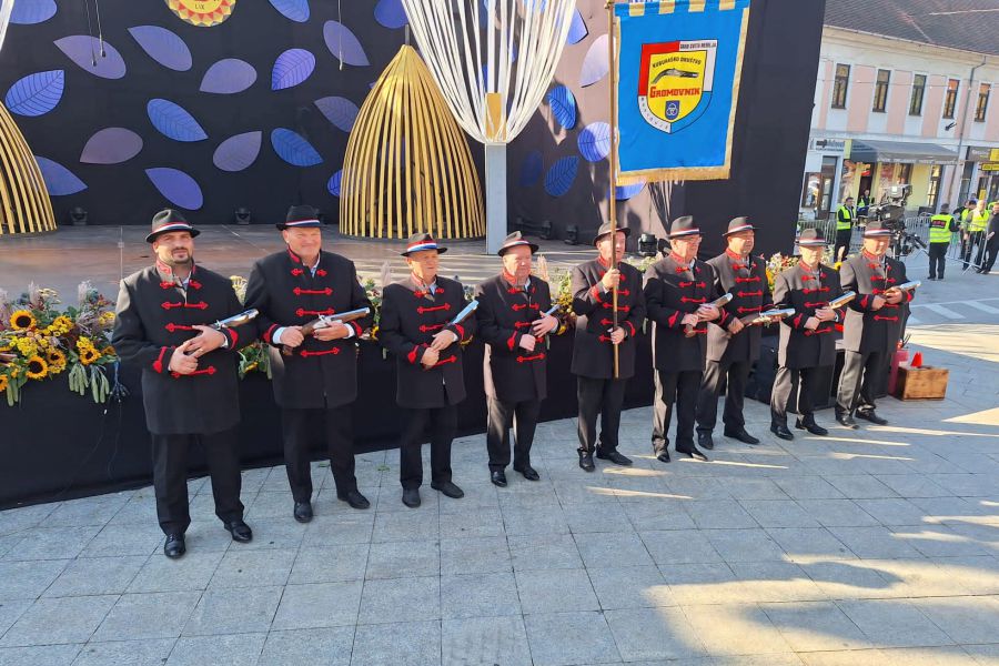 KUBURAŠKO_DRUŠTVO_GROMOVNIK 0_djakovacki_vezovi_sudionici