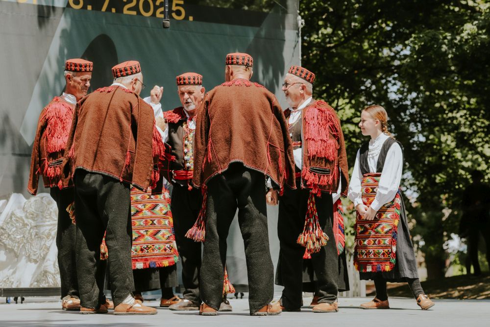 59_djakovacki_vezovi_smotra_folklora_hrvatske (3)