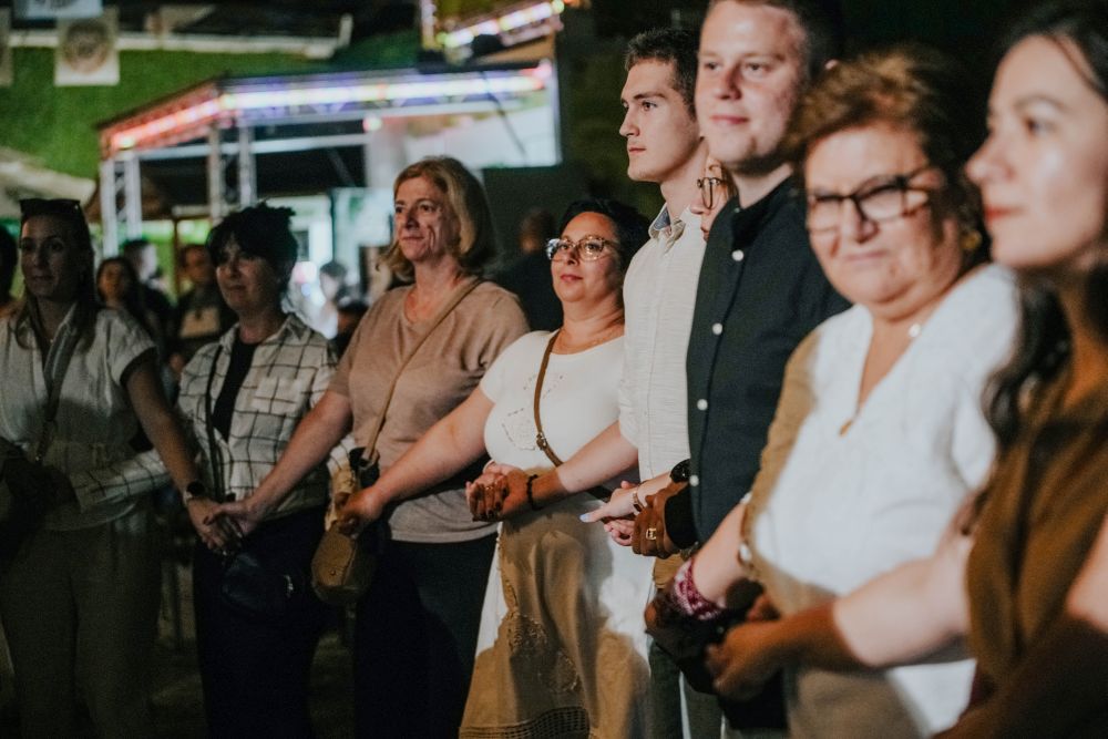 [FOTO GALERIJA] Glazbeni nastupi u „Šokačkom dvoru“